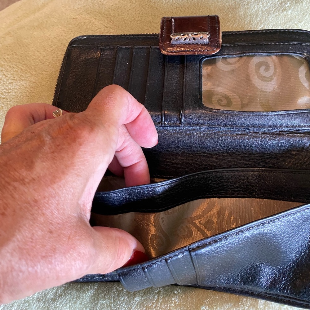 Brighton Wallet - Picture 3 of 6